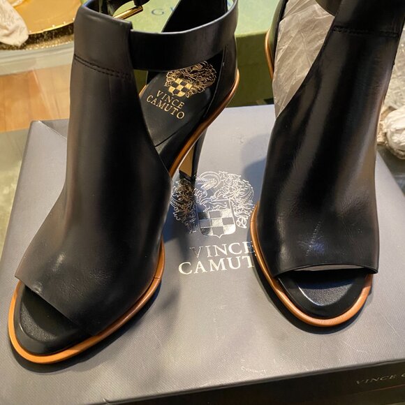 Vince Camuto VC-Frapser Black Leather Peep Toe Heeled Booties – Size 7M - Picture 2 of 7